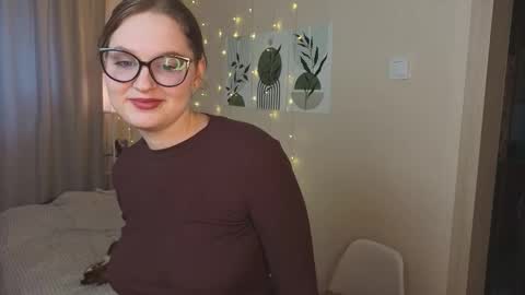 Snapshot of verocat chatting on November 2025 10:15:01 AM Veronica online show from November 2025 10:15:01 AM