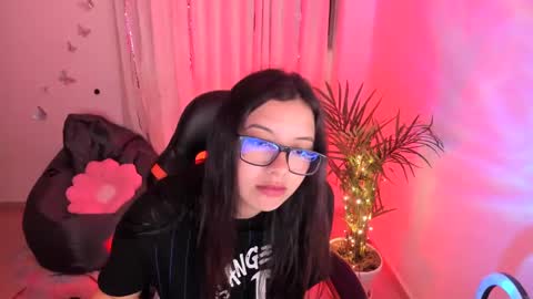 Verolake online show from February 2025 07:31:02 PM