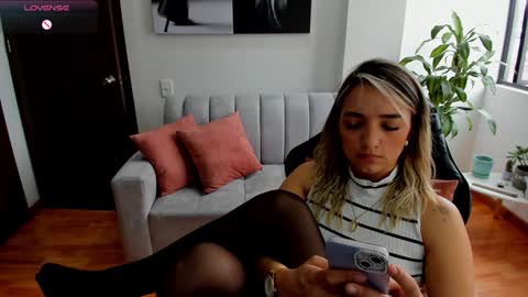 Catalina online show from February 2025 06:59:01 PM