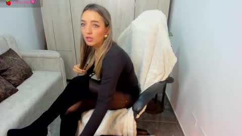 Catalina online show from October 2025 12:52:02 AM