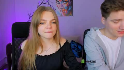 Snapshot of veronica_bubble chatting on October 2025 07:09:02 PM Ronni online show from October 2025 07:09:02 PM