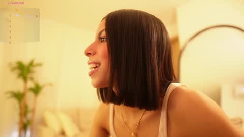 Snapshot of veronica_mendez1 chatting on December 2024 11:52:02 AM Veronica online show from December 2024 11:52:02 AM