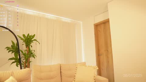 Snapshot of veronica_mendez1 chatting on January 2025 02:08:02 PM Veronica online show from January 2025 02:08:02 PM