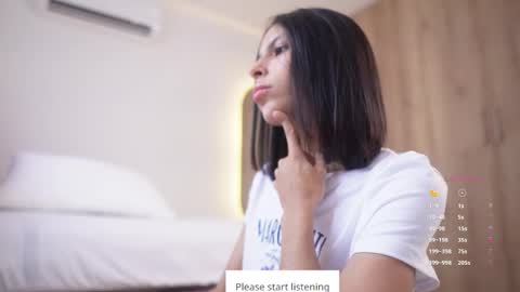 Snapshot of veronica_mendez1 chatting on November 2025 03:33:01 PM Veronica online show from November 2025 03:33:01 PM