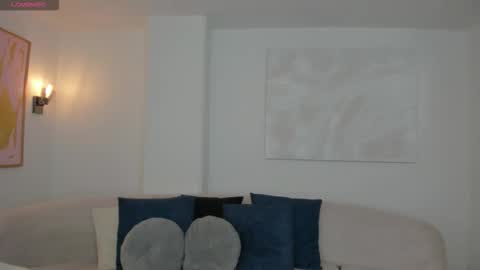 Snapshot of veronicablue1 chatting on December 2025 10:22:02 AM Vero online show from December 2025 10:22:02 AM