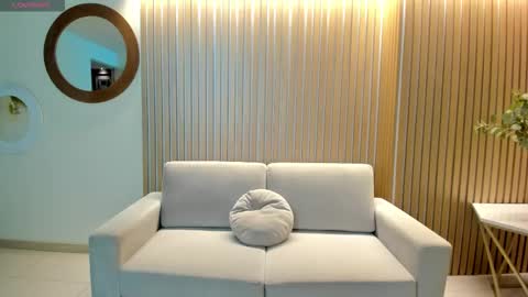 Snapshot of veronicablue1 chatting on March 2026 10:21:01 AM Vero online show from March 2026 10:21:01 AM