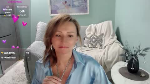 Helen online show from October 2025 06:16:02 AM