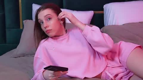 Veronica online show from May 2026 06:26:01 PM