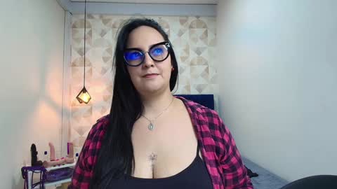 Snapshot of veroniicabbw chatting on February 2025 04:36:02 PM veroniicabbw online show from February 2025 04:36:02 PM