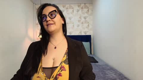 Snapshot of veroniicabbw chatting on February 2025 12:17:02 PM veroniicabbw online show from February 2025 12:17:02 PM