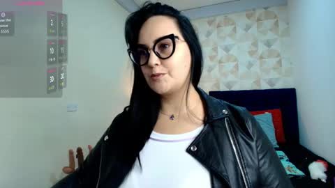 Snapshot of veroniicabbw chatting on October 2025 12:03:02 PM veroniicabbw online show from October 2025 12:03:02 PM