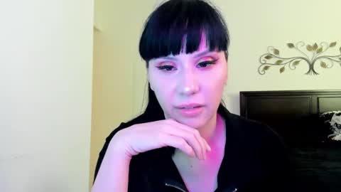 Snapshot of veronika_blak chatting on March 2026 02:38:01 AM Miss Veronika Blak online show from March 2026 02:38:01 AM