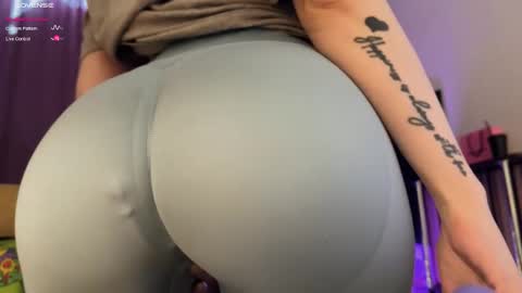 VeronikaAV online show from December 2025 07:46:02 AM