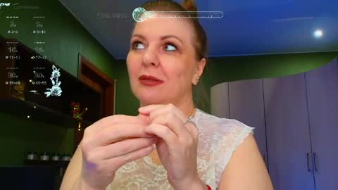 Snapshot of veronikawgold chatting on May 2026 01:57:02 AM VeronikawGold online show from May 2026 01:57:02 AM