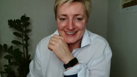 Snapshot of verony_ chatting on March 2025 09:29:01 PM verony_ online show from March 2025 09:29:01 PM