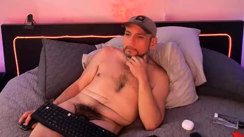 VersPig7 online show from February 2025 12:14:01 AM