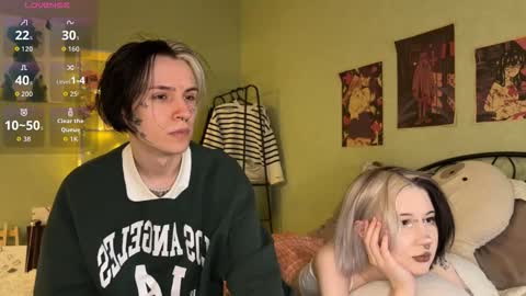 veryraretwins online show from October 2025 10:43:02 PM