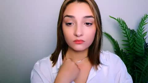 Ana online show from December 2025 01:06:01 PM