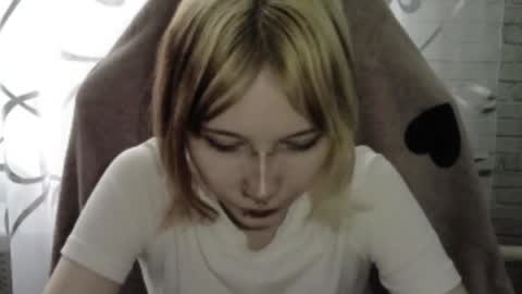 Vinika online show from April 2026 01:24:02 PM