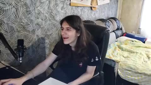 Snapshot of vialeras chatting on December 2024 10:12:01 AM vialeras online show from December 2024 10:12:01 AM