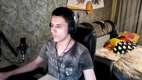 Snapshot of vialeras chatting on February 2025 07:06:02 PM vialeras online show from February 2025 07:06:02 PM