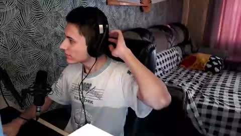 Snapshot of vialeras chatting on February 2025 10:34:01 AM vialeras online show from February 2025 10:34:01 AM