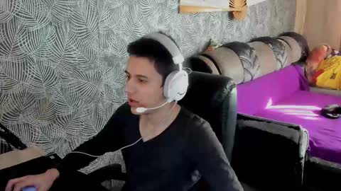 Snapshot of vialeras chatting on March 2025 10:00:02 AM vialeras online show from March 2025 10:00:02 AM