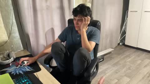 Snapshot of vialeras chatting on October 2025 11:18:01 AM vialeras online show from October 2025 11:18:01 AM