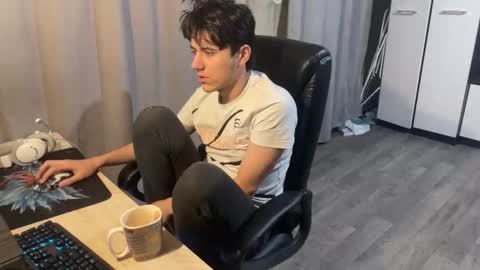 Snapshot of vialeras chatting on November 2025 07:59:01 PM vialeras online show from November 2025 07:59:01 PM