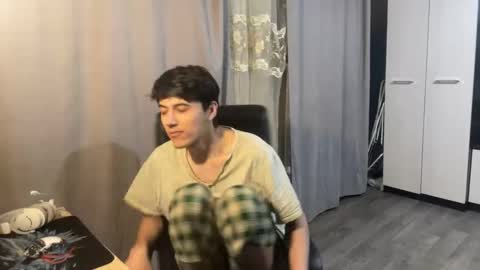 Snapshot of vialeras chatting on November 2025 07:57:01 PM vialeras online show from November 2025 07:57:01 PM