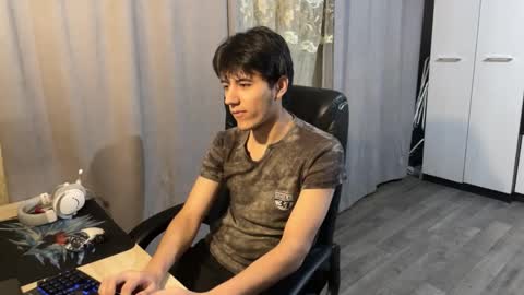 Snapshot of vialeras chatting on November 2025 12:52:02 AM vialeras online show from November 2025 12:52:02 AM