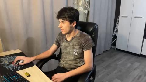 Snapshot of vialeras chatting on November 2025 07:54:01 PM vialeras online show from November 2025 07:54:01 PM