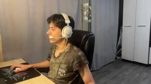 Snapshot of vialeras chatting on November 2025 01:44:02 PM vialeras online show from November 2025 01:44:02 PM