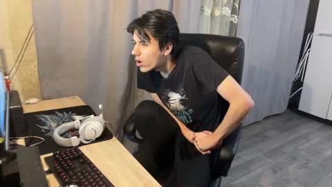 Snapshot of vialeras chatting on December 2025 09:41:02 PM vialeras online show from December 2025 09:41:02 PM