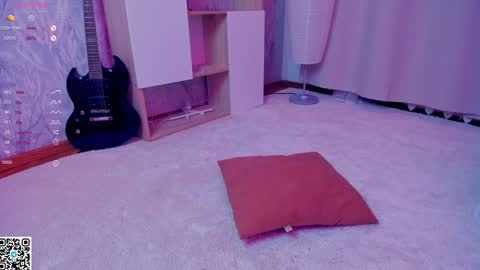 Snapshot of vibes_of_joy chatting on January 2025 02:28:01 PM Mikky online show from January 2025 02:28:01 PM