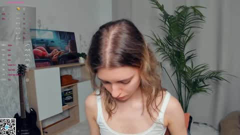 Snapshot of vibes_of_joy chatting on January 2025 07:39:02 AM Mikky online show from January 2025 07:39:02 AM