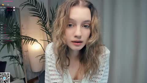 Snapshot of vibes_of_joy chatting on February 2025 08:06:02 AM Mikky online show from February 2025 08:06:02 AM