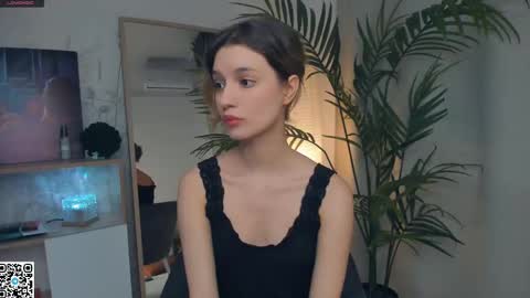 Snapshot of vibes_of_joy chatting on February 2025 07:23:01 AM Mikky online show from February 2025 07:23:01 AM