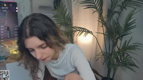 Snapshot of vibes_of_joy chatting on February 2025 07:45:01 AM Mikky online show from February 2025 07:45:01 AM