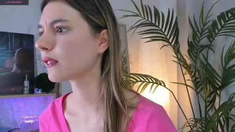 Snapshot of vibes_of_joy chatting on February 2025 11:10:01 AM Mikky online show from February 2025 11:10:01 AM