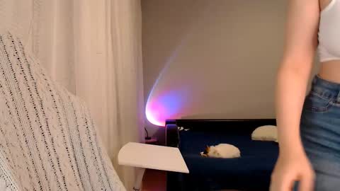 Amelia online show from October 2025 05:32:02 PM