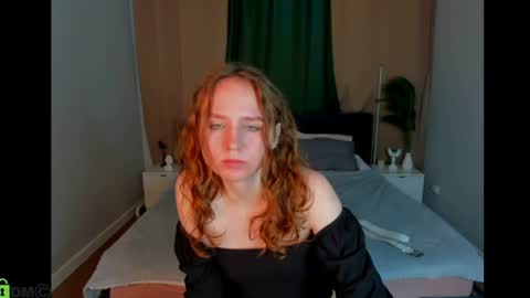 Snapshot of vicki_milles chatting on May 2026 09:15:01 AM vicki_milles online show from May 2026 09:15:01 AM