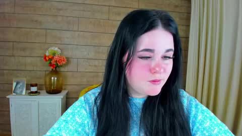 Snapshot of vickibrooks chatting on February 2025 04:59:02 AM VickiBrooks online show from February 2025 04:59:02 AM