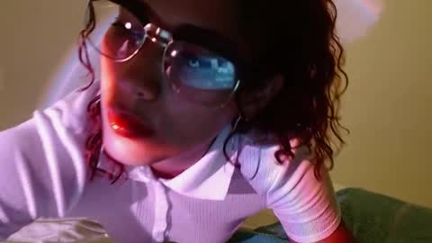 Vicky  online show from January 2025 06:26:01 PM