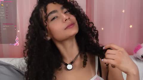 vicky_curly online show from October 2025 07:12:01 PM
