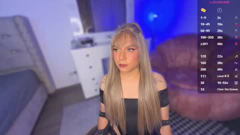 Snapshot of vicky_hot_x chatting on June 2026 02:33:01 AM online show from June 2026 02:33:01 AM