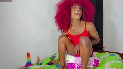 vicky manuela online show from October 2025 04:09:02 AM