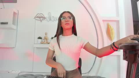 Snapshot of vicky_hottman chatting on September 2025 04:18:02 AM vicky_hottman online show from September 2025 04:18:02 AM