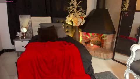 Vicky online show from April 2026 09:39:33 PM