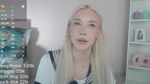 Snapshot of vickyfuckingdoll chatting on March 2026 11:43:01 PM vickyfuckingdoll online show from March 2026 11:43:01 PM